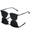Gafas de sol metálicas estilo retro, un accesorio sofisticado y de moda para mujer, también adecuadas para hombre, con montura cuadrada y diseño de media montura, que brindan excelente protección solar