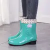 Zapatos impermeables de corte bajo para mujer estilo étnico, botas de lluvia de corte medio gruesas estilo coreano, botas de lluvia para todas las estaciones, antideslizantes de corte medio
