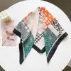Lenço Quadrado Pequeno de Algodão e Linho Fino Fresco Respirável Feminino Macio Artístico Decorativo Lenço Pequeno Lenço de Verão Feminino Lenço Pequeno Versátil