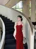 Deslumbrante Vestido Plissado na Cintura com Recortes que Disfarçam a Barriga e Valorizam as Costas, Bojos Removíveis, Versátil para o Trabalho e Passeios, Atacado para Mulheres
