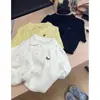 Suéter de tricô juvenil com gola polo estilo universitário para mulheres, novo suéter de manga curta para o verão de 2025, top único e super estiloso