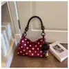 Bolso de mano, bolso de hombro, bolso cruzado, bolso de gran capacidad para el día a día, nuevo estilo casual de nicho para vacaciones, lindo diseño de lunares