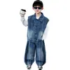 Conjunto de Ropa para Niños Niños, Estilo Coreano Otoño, Ropa Elegante de Pequeño Caballero, Nuevo Modelo 2026, Conjunto de Tres Piezas Chaleco de Mezclilla para Bebé