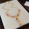Pendientes Ovalados Geométricos Incrustados con Diamantes Vintage y Collar, Cadena para Clavícula de Lujo Ligero de Nicho, Juego de Joyería Retro