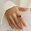 Anillo Abierto con Números Romanos para Mujer, Estilo Europeo y Americano, Exquisito y Moderno, con Diamante en la Cola, Anillo para Dedo Índice, Acero de Titanio, Joyería de Oro de 18 Quilates