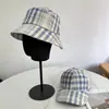 Gorra de Béisbol a Cuadros Azul y Blanco Estilo Coreano Fresco para Otoño e Invierno para Mujer, Sombrero de Pescador Versátil Casual que Hace que la Cara Parezca Más Pequeña