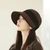 Sombrero de pescador cálido de otoño e invierno con diseño minimalista de bloques de color, hace que la cara se vea más pequeña, sombrero de cubo cálido para exteriores estilo coreano con ala ancha