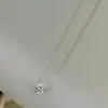 Collar de Cadena para Clavícula con Diamante Centelleante de Cuatro Garras Estilo Mismo que Zhao Rusi Cadena para Mujer Simple Lujo Ligero Color Sin Color Táctil de Agua Cadena