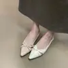 Zapatos elegantes de tacón de cuña de charol con punta de doble uso, nuevos tacones altos con diseño calado de primavera-verano