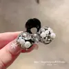 Pinza para el pelo pequeña con forma de corazón negro, pedrería y perlas, para mujer, peinado de princesa, lujo ligero, accesorio de pelo elegante y sofisticado