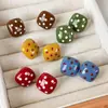 Pendientes cuadrados retro de lunares divertidos, lindos, de nicho, versátiles para mujer, pendientes de puntos geométricos contrastantes de colores dopamina