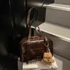 Bolsa de Grande Capacidade para Mulheres, Outono e Inverno Retrô 2025 Nova Versátil Casual Ombro Axila Bolsa para Trabalho e Deslocamento, Bolsa Almofada