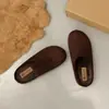 Zapatos Birkenstock de Cuero Mate Pantuflas Cerradas para Mujer Suela Suave Cómoda Slip-on Mocasines Versátiles Zapatos Perezosos Para Exteriores Zapatos de Mujer