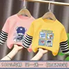 Camiseta de manga larga para niño, nuevo modelo primavera y otoño 2026, top estiloso para niños, camiseta base de moda de imitación de dos piezas para niños mayores