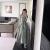 Vestido Tubinho Jeans Sexy Quente para Menina Magra 2025 Primavera e Outono Novo Vestido Slim que Abraça a Cintura e o Quadril para Mulheres