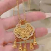 Rico y Auspicioso Colgante de Loto Dorado con Borla de Cerradura Concéntrica y Puntas de Diamante Antiguo, Exquisito y Hermoso, para Novia y Esposa