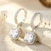 Bestseller transfronterizo: Aretes de circonita cúbica incrustados con diamantes, tachuelas cuadradas geométricas, lujo ligero, elegancia de alta gama, elegantes aretes de noche