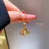 [Acero de titanio] Collar de corona elegante de oro real con microincrustaciones de lujo ligero para mujer, nueva cadena de clavícula, diseño de nicho de lujo ligero.