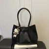 Bolso de mano de gran capacidad para mujer, nueva colección otoño 2026, bolso de hombro para el día a día, adecuado para el trabajo y los desplazamientos, bolso tote minimalista