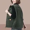 Colete para Mãe de Meia-Idade, Tamanho Grande Feminino Outono/Inverno 2026, Outerwear de Veludo Cotelê Solto e Estiloso, Versátil e Emagrecedor