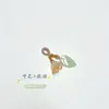 Precio mayorista directo de fábrica pulsera hecha a mano pulsera con colgante diy accesorios pequeños deslizantes colgante de garra de gato lindo Joker