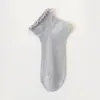 Calcetines Cortos para Mujer Hechos de Seda de Morera, Color Sólido, Borde de Encaje, Calcetines Bajos Tipo Barco, Antibacterianos, Resistentes al Olor, Transpirables, Malla Blanca, Transpirables, Resistentes al Olor