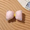Cuero a cuadros con pedrería y lazo acolchado 3D Dopamina Pinza para el pelo DIY Accesorio para el pelo Broche Bolsos para zapatos Accesorios para ropa