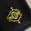 Nuevo Anillo Ovalado de Tres Capas Color Morado Diamante de Versa con Sentido de Atmósfera, Anillo Fino de Dedo Índice Flor Corona Chapado en Oro para Mujeres