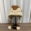 Novo Chapéu Lei Feng de Pelúcia para Outono e Inverno com Proteção para as Orelhas para Mulheres, Espessado e Quente, Gorro que Afina o Rosto, Chapéu Pulôver à Prova de Frio para Exterior