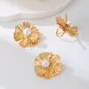 Conjunto de pendientes y anillo de tres piezas con diseño de pétalo de perla multicapa para mujer, conjunto de joyería versátil para el uso diario y para ir al trabajo