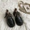 Sapatos Pretos Pequenos de Couro com Salto Grosso e Solado Grosso para Mulheres 2025 Outono Novo Estilo Britânico Retro com Cadarço Ins