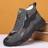 Nuevos Zapatos de Hombre Invierno Más Terciopelo Engrosados Cálidos Zapatos de Algodón Cómodos Botas de Nieve para Exteriores Antideslizantes Zapatos de Seguridad para el Trabajo Hombres Venta al por Mayor