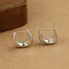 Brincos metálicos lisos estilo coreano transfronteiriços design de nicho feminino brincos de moda personalizados acessórios de brincos de alta qualidade versátil