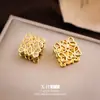 Brincos Tridimensionais Dupla Face Vazados com Zircônia em Estilo Francês, com um Design Geométrico Exclusivo de Nicho, Brincos Elegantes e Graciosos para Mulheres