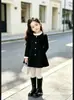 Vestido Infantil Feminino Outono Estilo Pequena Francesa Preto com Babados Gola Alta Botão de Pérola Saia de Lã Vestido Princesa Estiloso para Bebê