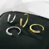 Pendientes de clip geométricos estilo coreano, compactos, minimalistas, versátiles, de plata de ley S925 con detalles de diamantes, diseñados para mujeres sin perforaciones.