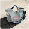Bolsa Grande de Otoño 2025 para Estudiantes y Viajes Diarios, Bolso Tote de Mano para Mujer, Bolso de Hombro con Bordado de Letras, Bolso Cruzado