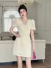2026 Nuevo Estilo de Verano Vestido de Mujer Francés con Cuello en V Ceñido a la Cintura Floral Tridimensional de Línea A Vestido de Chica Rica 31229