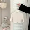 Camisetas Básicas de Manga Larga para Niñas Primavera y Otoño 2025 Nuevas Ropa Interior de Color Puro con Encaje para Bebé Tops Básicos Versátiles para Bebé