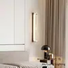 Luminária de parede minimalista Bauhaus tira longa de vidro luminária de parede para quarto parede de fundo da sala de estar corredor hotel linhas retrô tecido