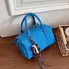 Bolsa de almofada de camurça transfronteiriça, moderna, para mulheres, novo design retrô e único, bolsa tote estilo Boston, bolsa de ombro e bolsa transversal