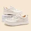 2026 Novo Modelo Couro Genuíno Ajuste Largo Solado Macio Antiderrapante Tênis Casuais Respiráveis Sapatos Femininos para Comércio Transfronteiriço