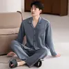 20256 Novo Pijama Masculino, Algodão Puro, Primavera e Outono, Manga Longa e Calça Longa, Tamanho Grande, Cor Sólida, Conjunto para Casa para Homens de Meia-Idade