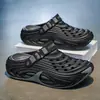 Sapatos com Furos de Coco Masculinos Tamanho Grande Verão Esportivos Cruzados Sandálias Masculinas para Exterior Praia Água Sandálias Fechadas em Duas Vias