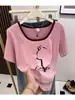 Top de Bloques de Color Adelgazante con Cuello Cuadrado, Nuevo Modelo Verano 2026, Diseño Único y Elegante, Camiseta de Manga Corta de Hombro Normal de Nicho para Mujer