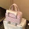 Bolsa de maquillaje impermeable estilo coreano con lunares, gran capacidad, bolso de mano con tres compartimentos, neceser portátil, se puede colgar en una maleta