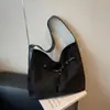 Colección de otoño 2026 transfronteriza: Bolso de hombro/bandolera de gamuza de gran capacidad, casual y a la moda para mujer, adecuado para ir al trabajo