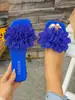 Sandálias de comércio exterior 2025 primavera/verão novo modelo Sapatos de praia europeus e americanos chinelos planos casuais para atividades ao ar livre com estampa floral para mulheres em tamanhos grandes