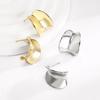 Venta al por mayor de fábrica Moda Pendientes Curvos de Plata 925 con Aguja Color-Preservante Oro Grueso Gran Brillo Kzc925E001