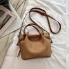 Bolso Cubo Plegable de Moda Estilo Coreano para el Trabajo Nuevo Estilo Otoño 2026 Popular Chic para Mujer Bolso de Hombro Único Cruzado